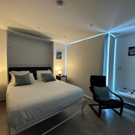 E1 Apartment High Level Sea View Gibraltar Eksteriør bilde