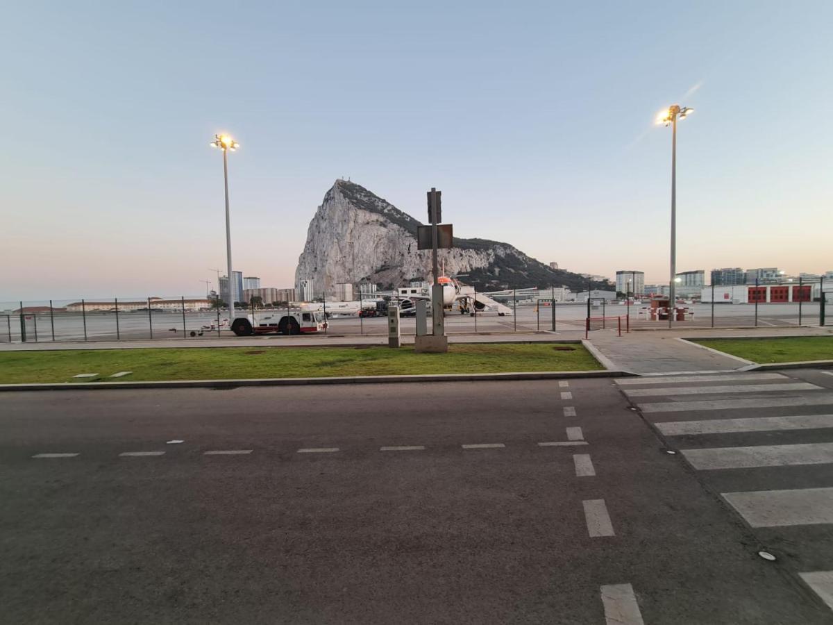 E1 Apartment High Level Sea View Gibraltar Eksteriør bilde