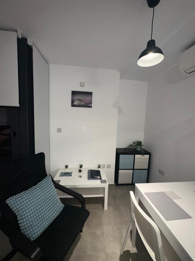 E1 Apartment High Level Sea View Gibraltar Eksteriør bilde