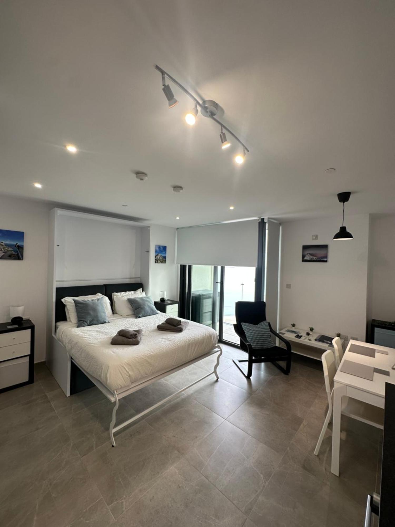 E1 Apartment High Level Sea View Gibraltar Eksteriør bilde